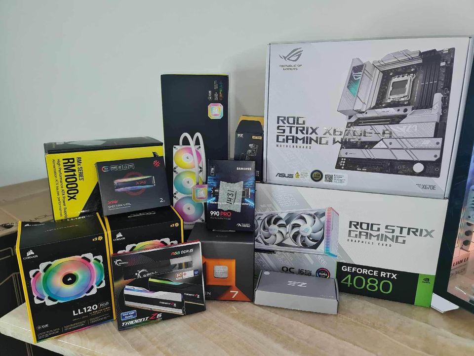 Premium gaming rig — high-end components